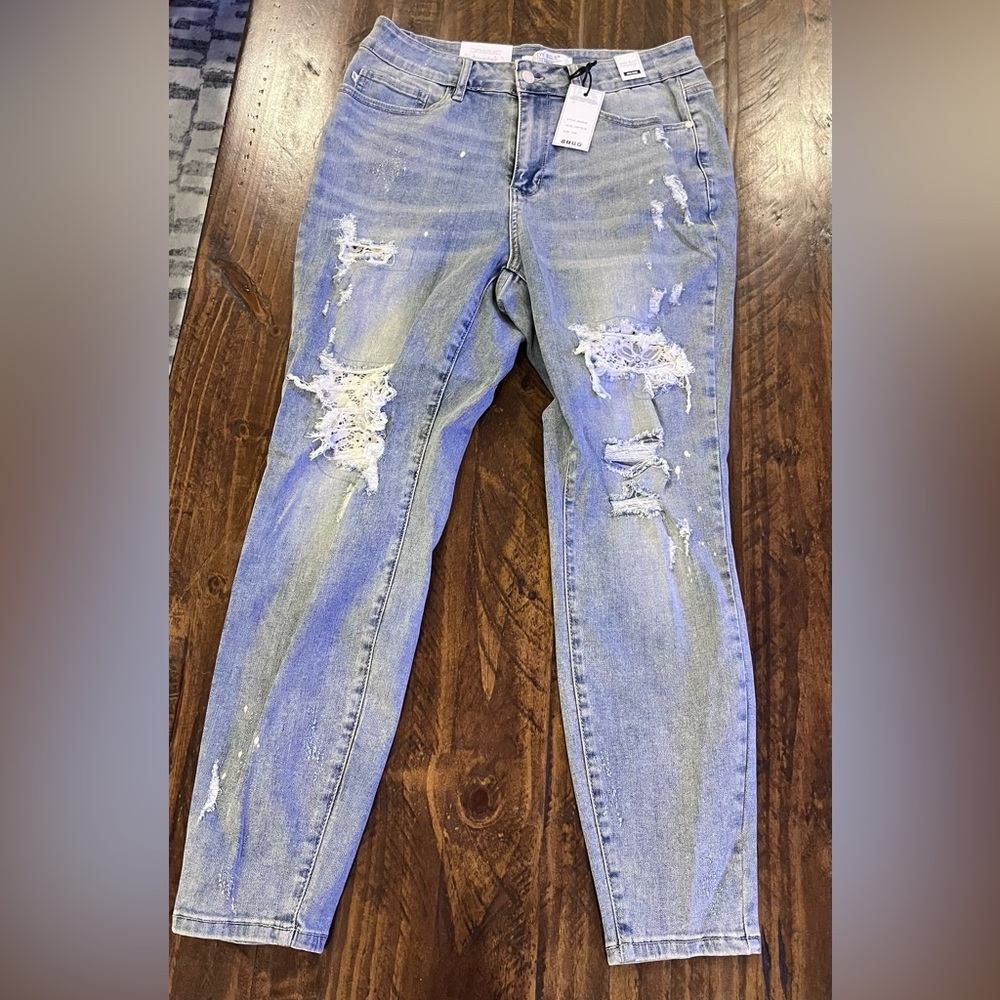 Judy Blue Mid Rise Lace Patch Light Blue Distressed Skinny Jeans